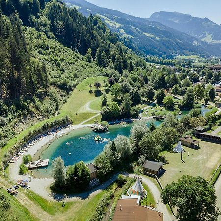 Chalet - Direkt Am 5 Sterne Campingplatz Aufenfeld Im Zillertal Mit Hallenbad Und Sauna Aschau Im Zillertal Extérieur photo