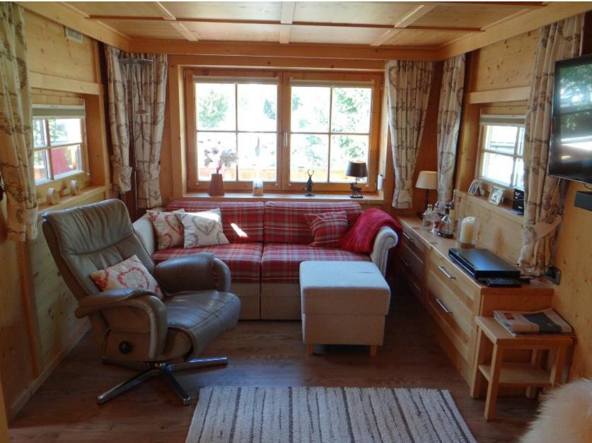 Chalet - Direkt Am 5 Sterne Campingplatz Aufenfeld Im Zillertal Mit Hallenbad Und Sauna Aschau Im Zillertal Extérieur photo